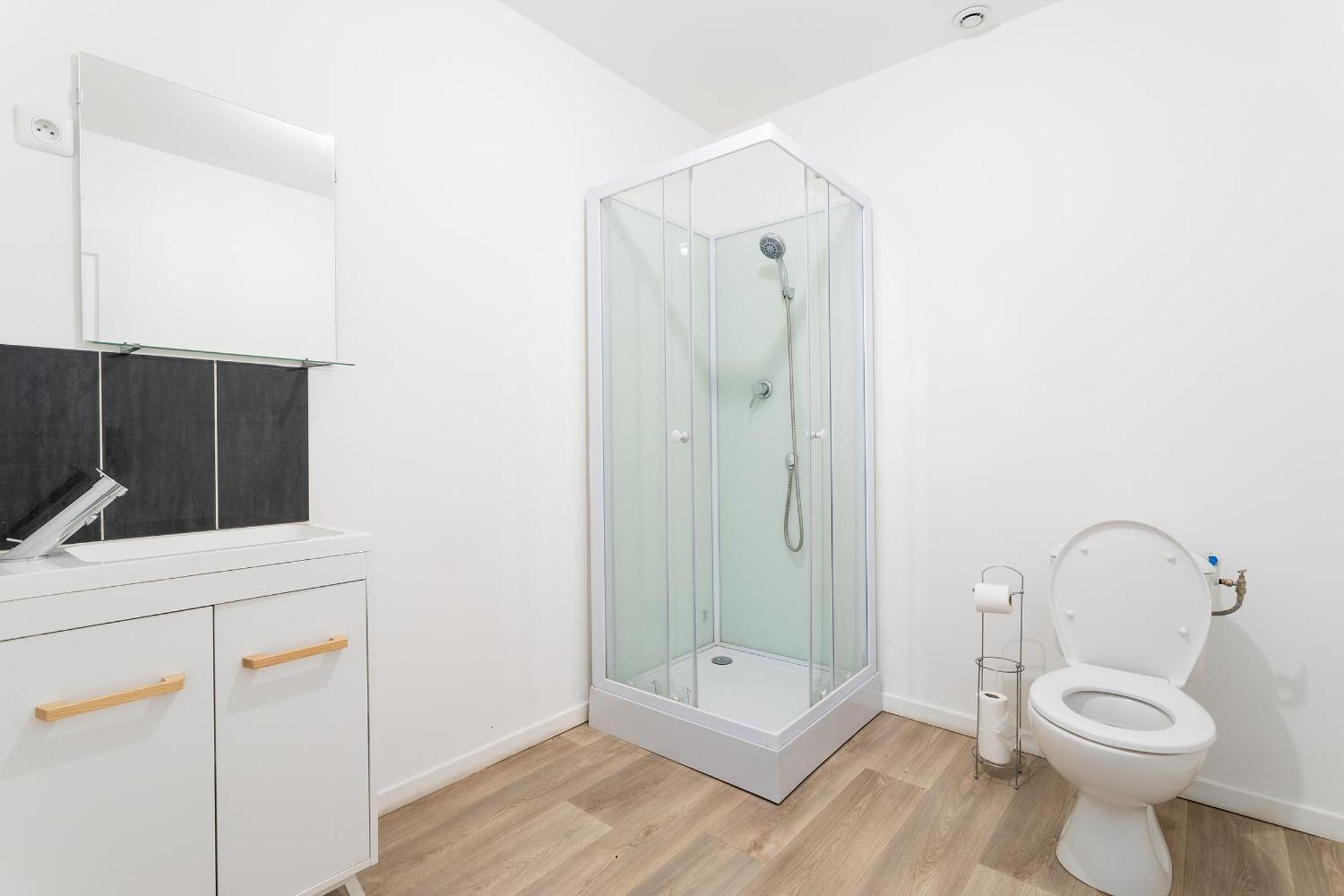 S&K Suite Grande Rue Roubaix - Chambre Spacieuse Et Sdb Privee - Netflix Et Cuisine Buitenkant foto