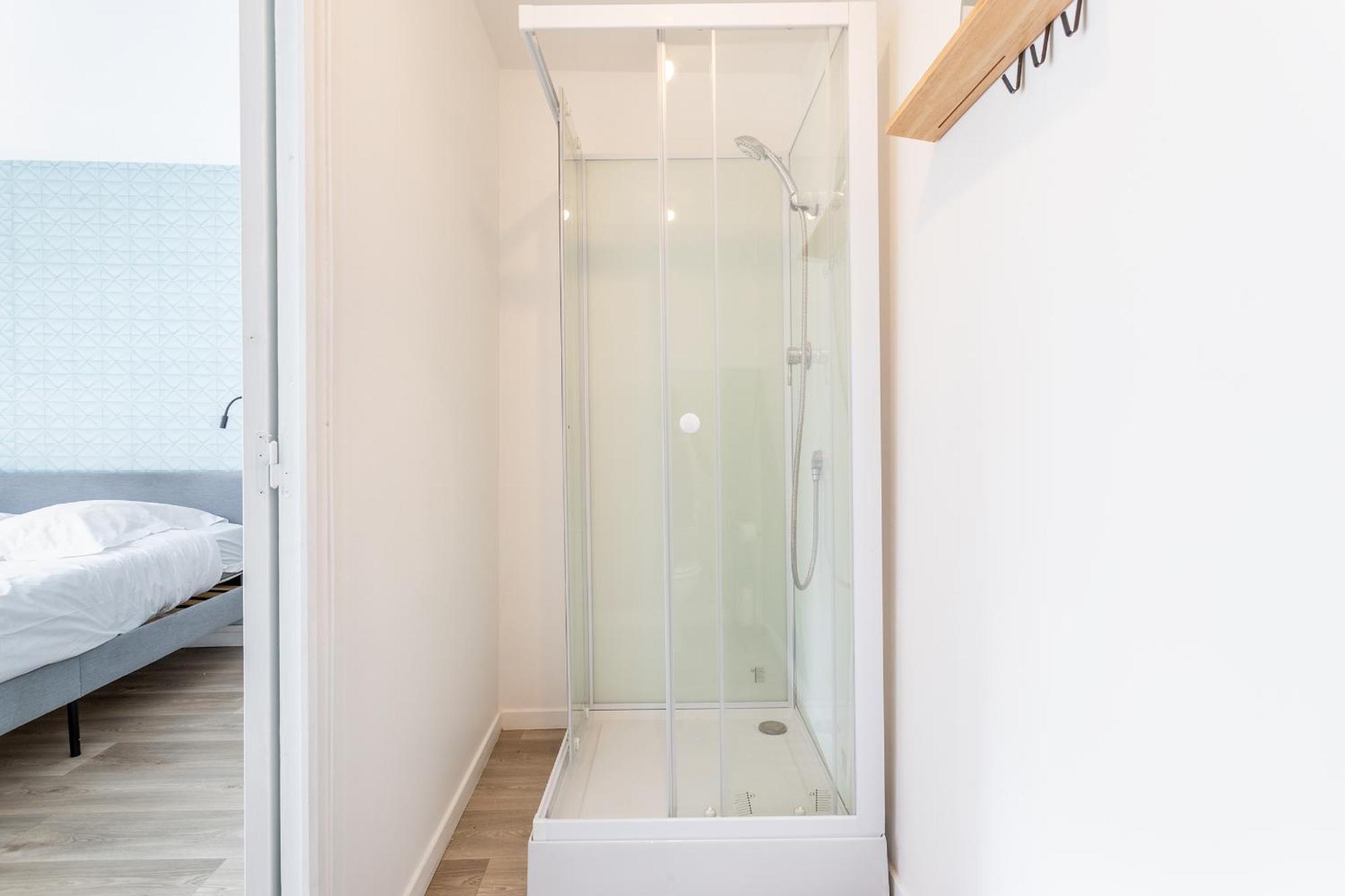 S&K Suite Grande Rue Roubaix - Chambre Spacieuse Et Sdb Privee - Netflix Et Cuisine Buitenkant foto