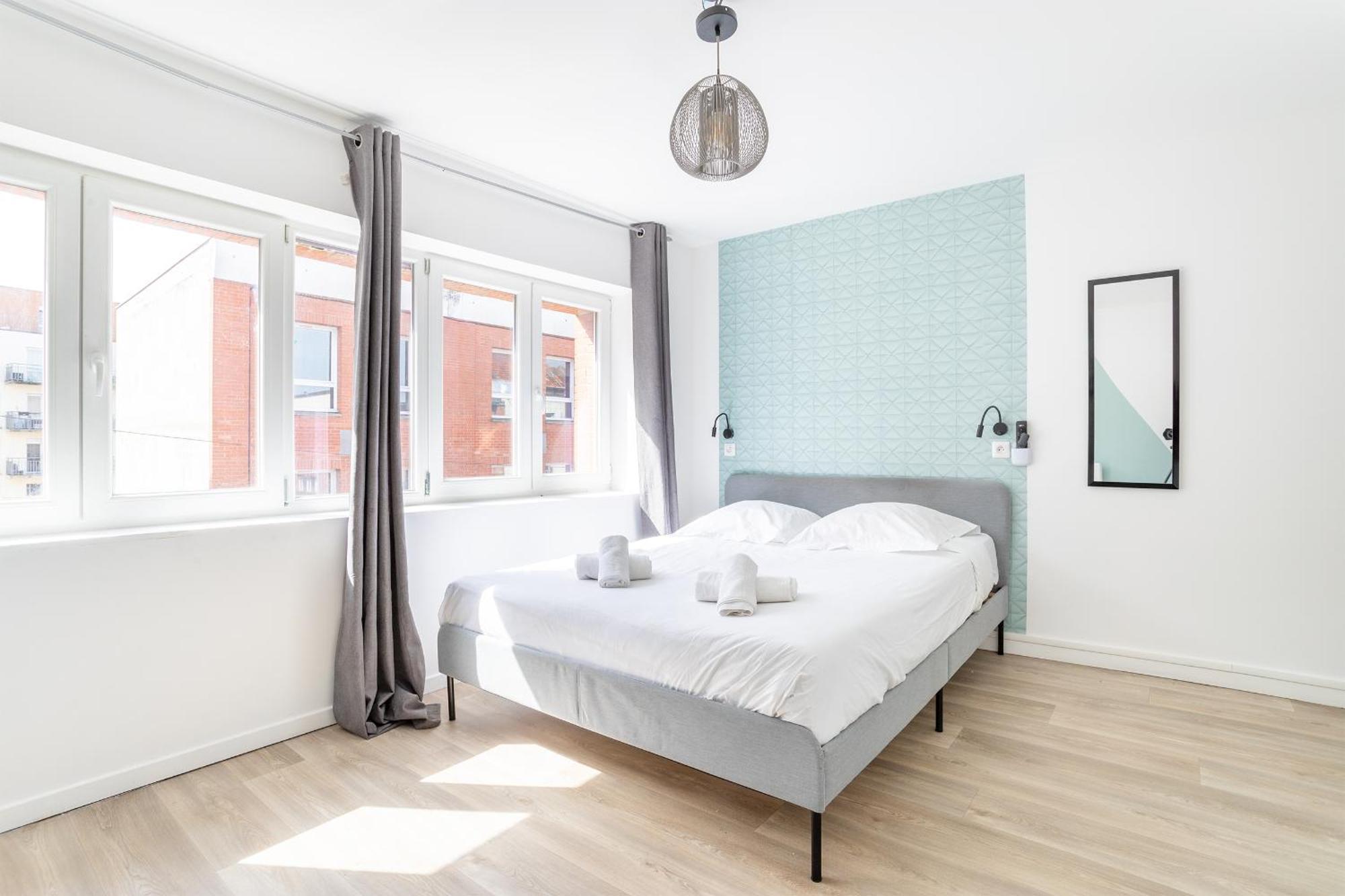 S&K Suite Grande Rue Roubaix - Chambre Spacieuse Et Sdb Privee - Netflix Et Cuisine Buitenkant foto