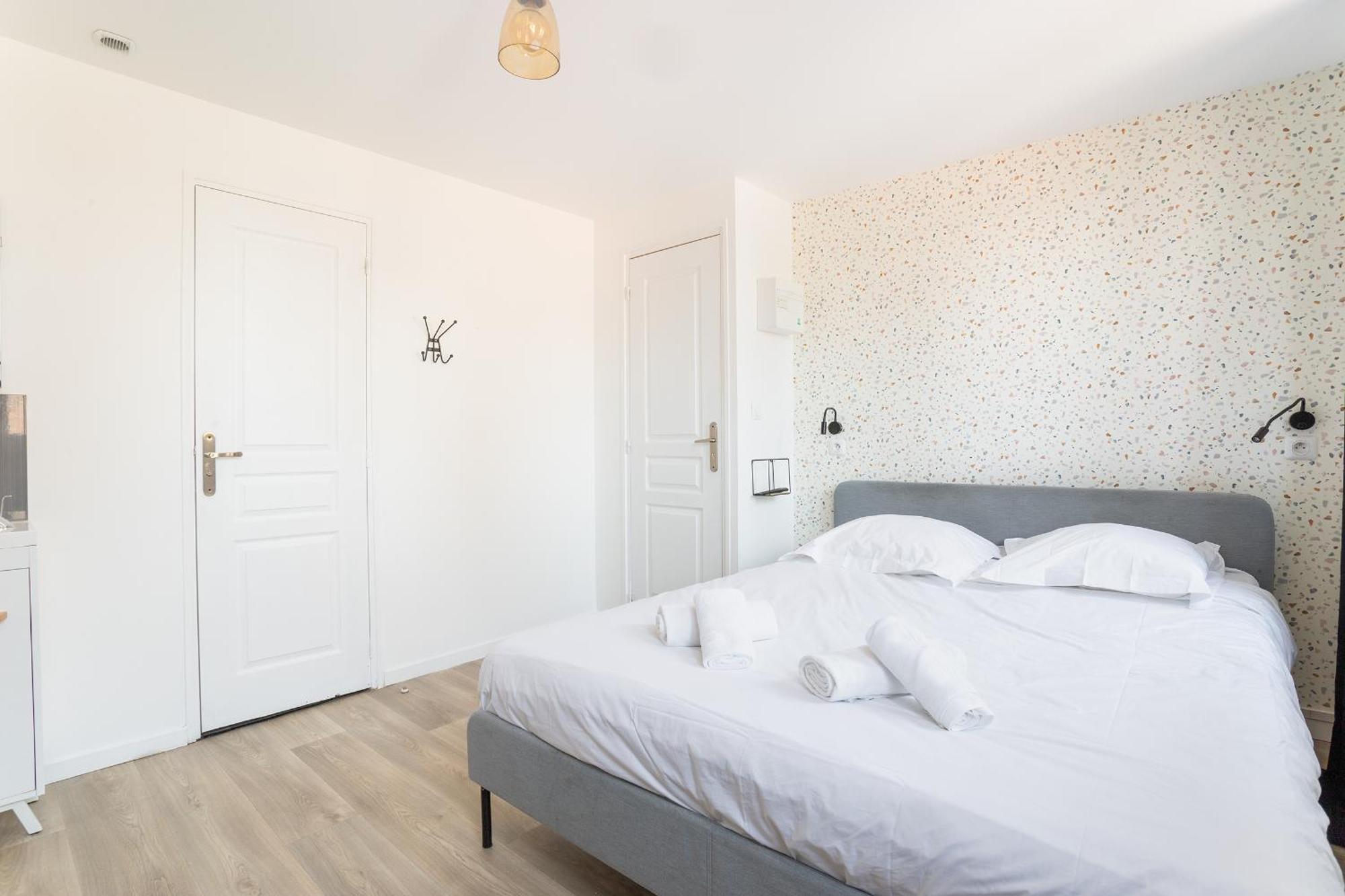 S&K Suite Grande Rue Roubaix - Chambre Spacieuse Et Sdb Privee - Netflix Et Cuisine Buitenkant foto