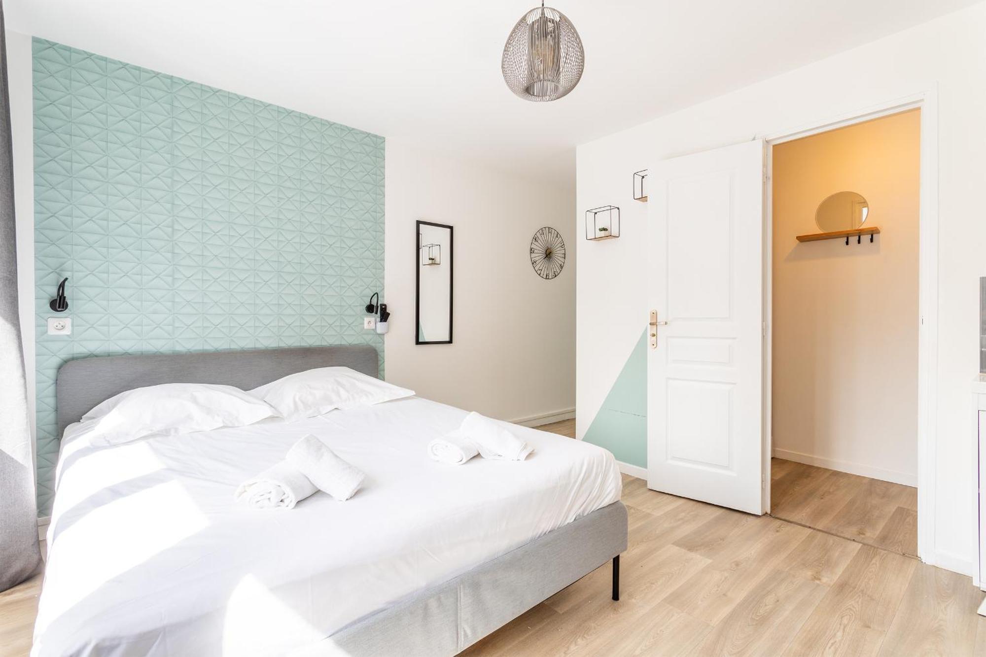 S&K Suite Grande Rue Roubaix - Chambre Spacieuse Et Sdb Privee - Netflix Et Cuisine Buitenkant foto