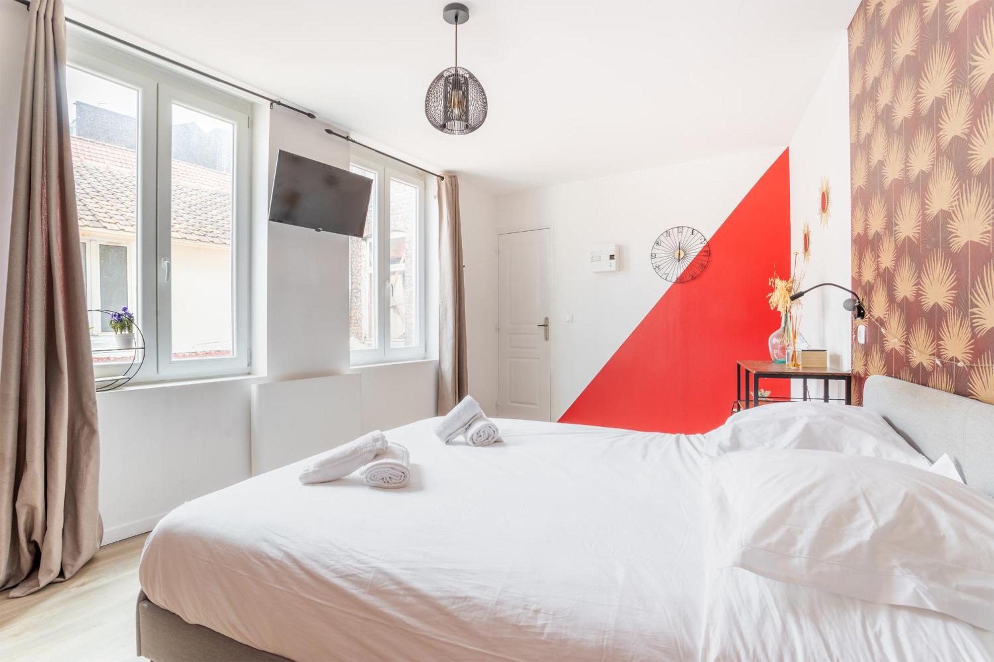 S&K Suite Grande Rue Roubaix - Chambre Spacieuse Et Sdb Privee - Netflix Et Cuisine Buitenkant foto